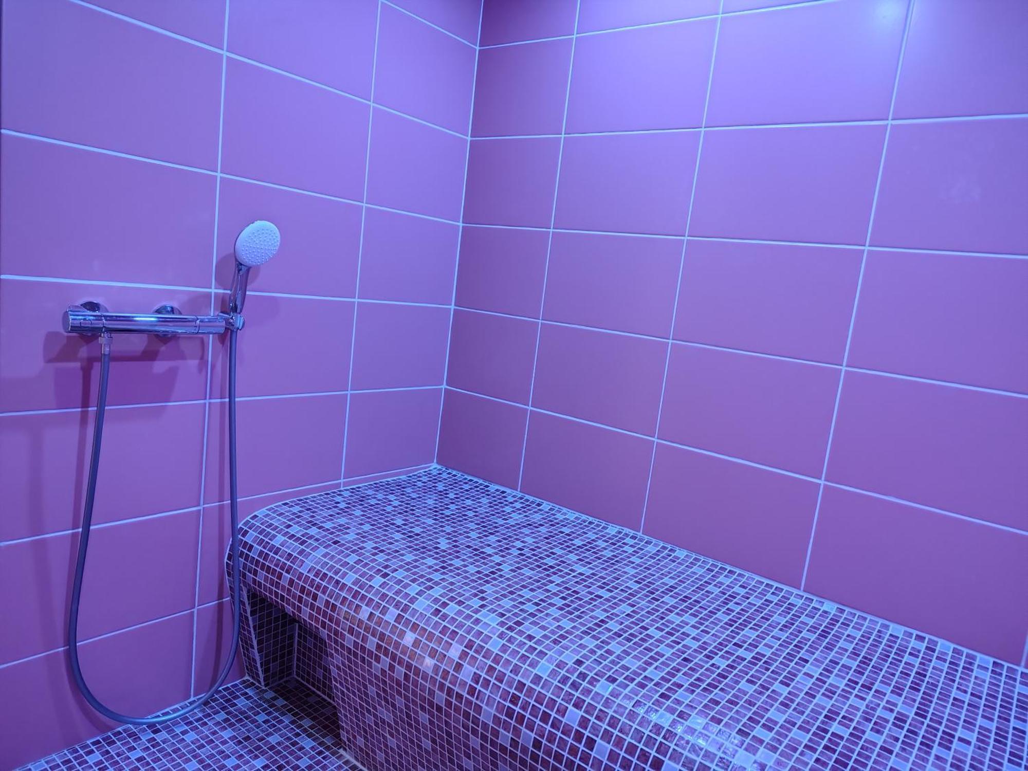 Le Spa Est Dans Le Pre Trigueres Zewnętrze zdjęcie